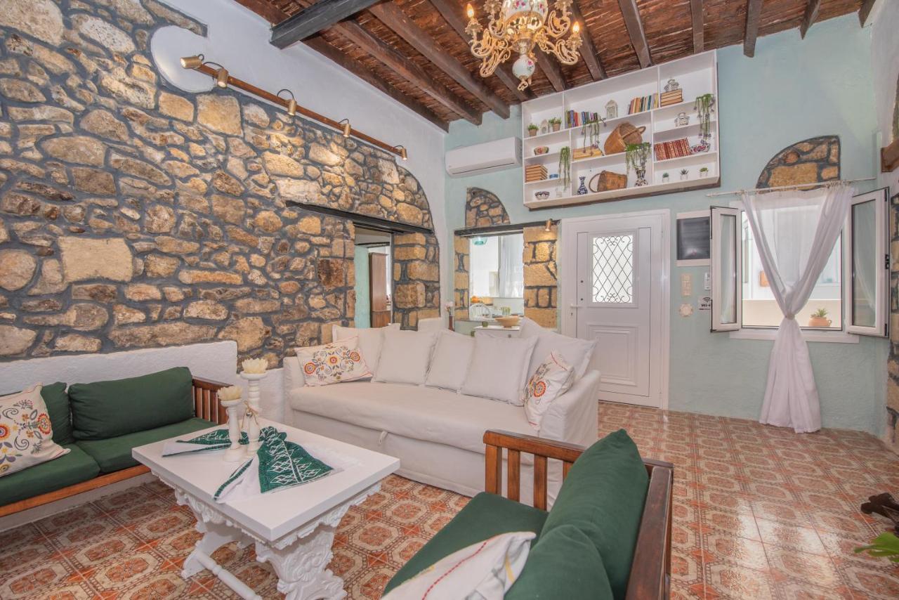 Philoxenia Traditional House * Pastida
