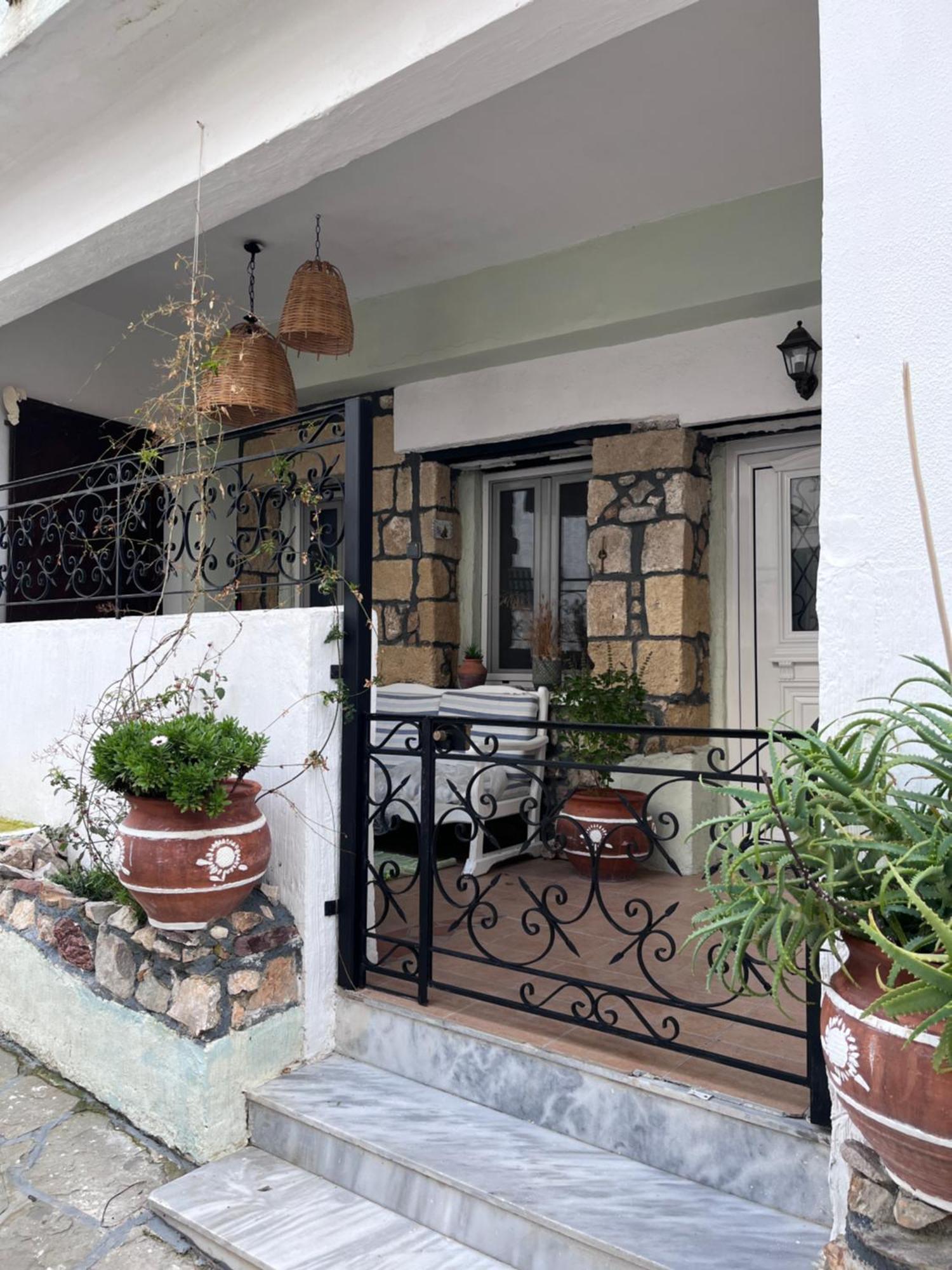 Apartment Philoxenia Traditional House