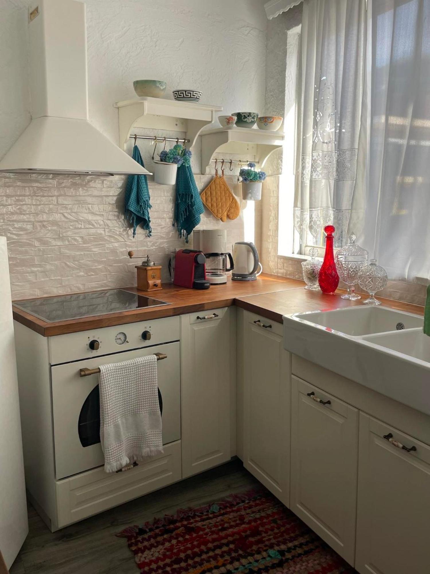 Philoxenia Traditional House Apartment